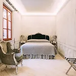 Relais Prato 5*
