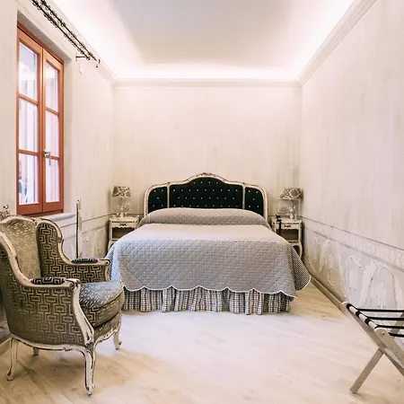 Relais Prato 5*