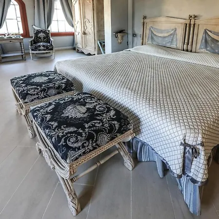 Relais Prato מלון Mombaruzzo