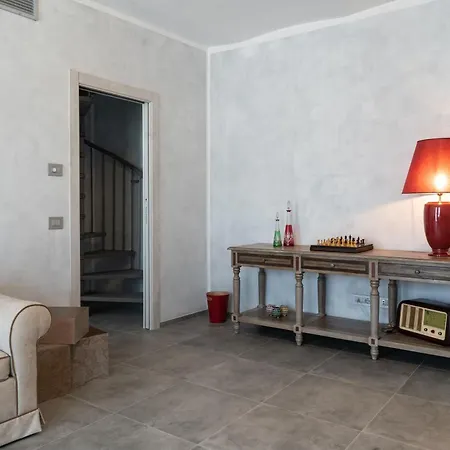 Relais Prato فندق