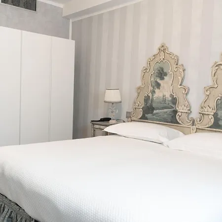 Relais Prato فندق 5*