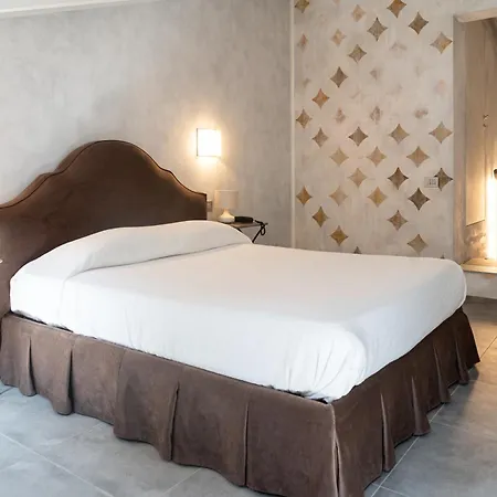 Hotel Relais Prato 5*