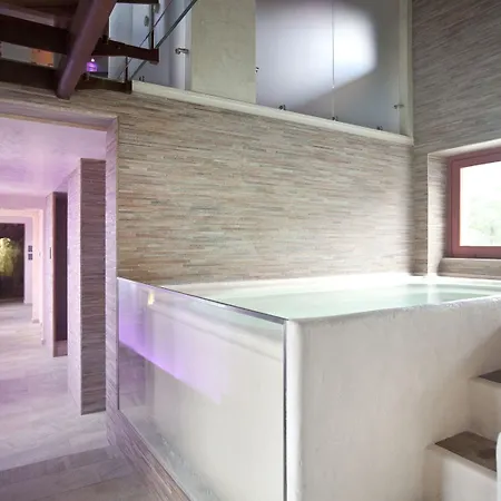Relais Prato מלון Mombaruzzo
