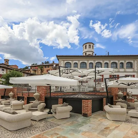 Relais Prato 5*