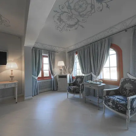 Relais Prato Hotel Mombaruzzo